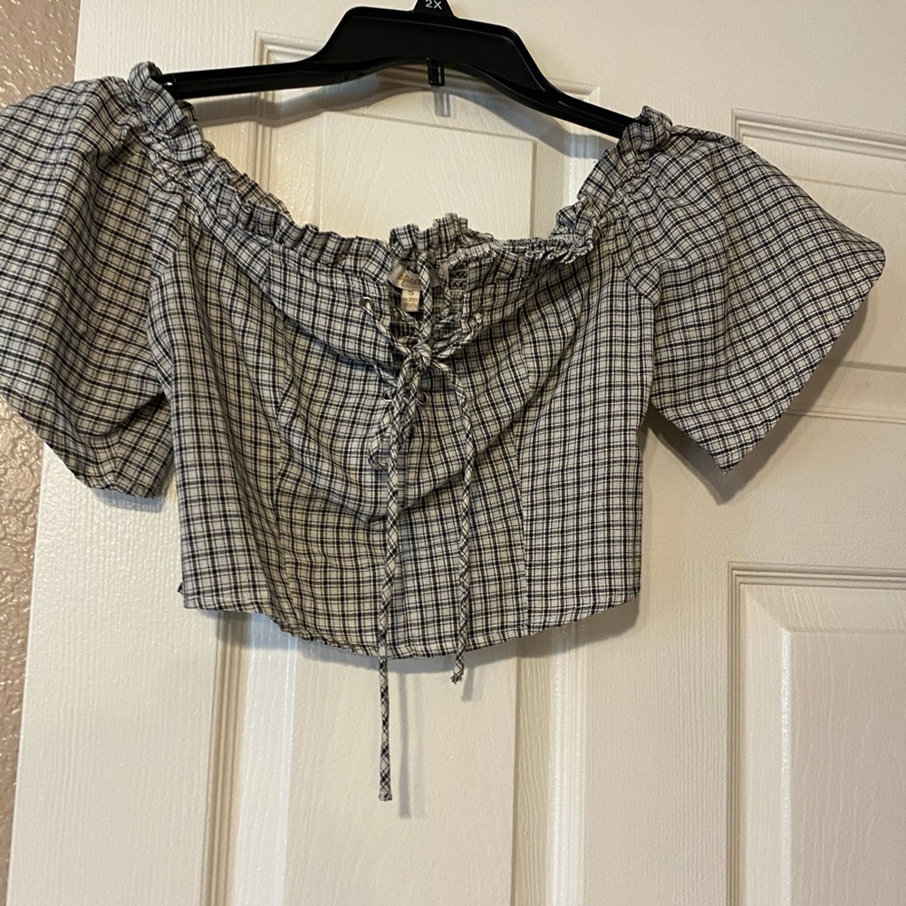 Crop top